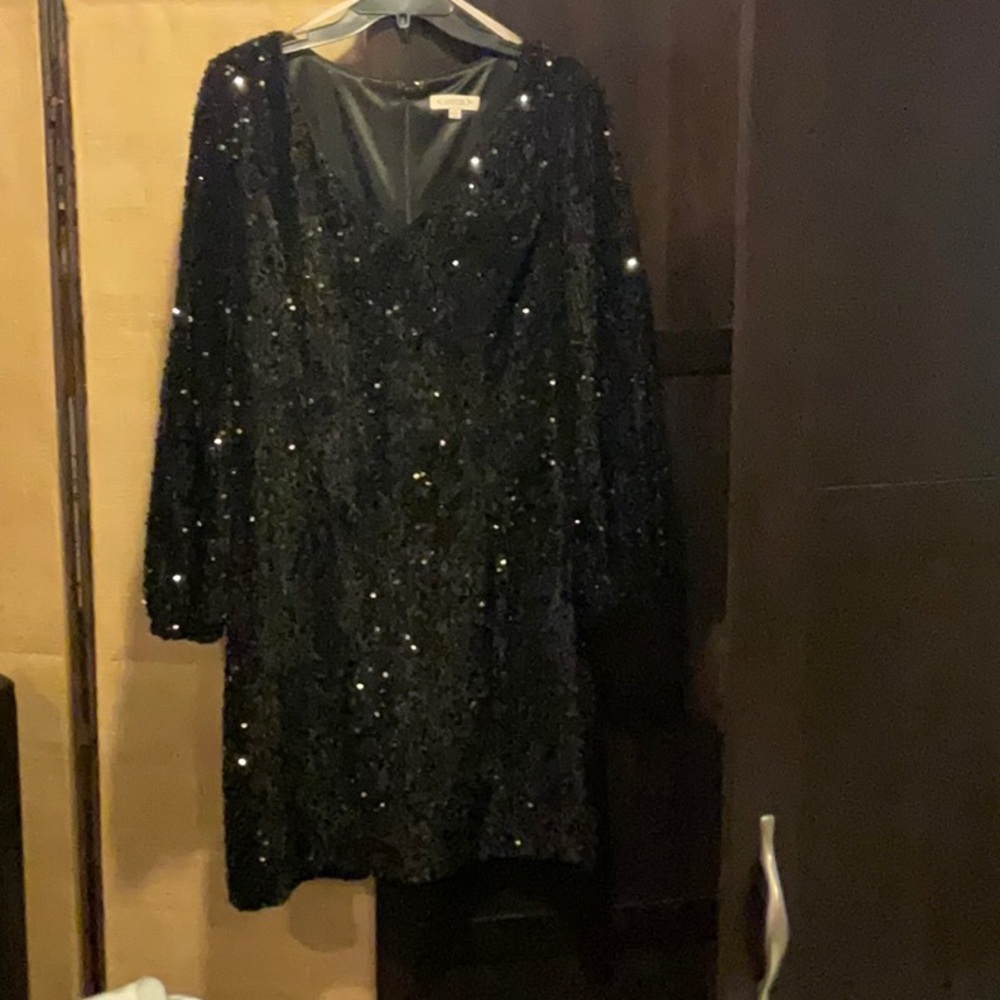 Elegant Black Sequin Dress